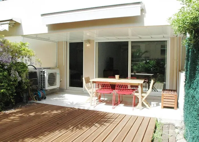 דירה Le Square Pauline, 4 Prs, Jardin, 300m